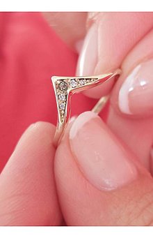 Prstene - Víťazný prsteň s českým vltavínom a diamantmi z bieleho a žltého zlata 585 / 14K (biele zlato 54 mm) - 13861456_