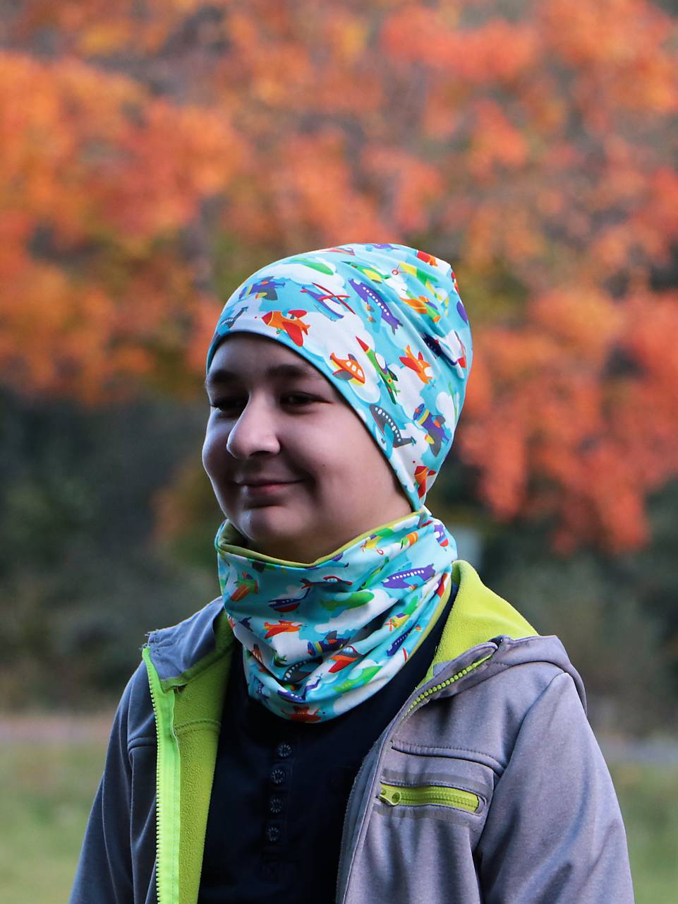 Lietadielka úpletová čiapka, nákrčník alebo set