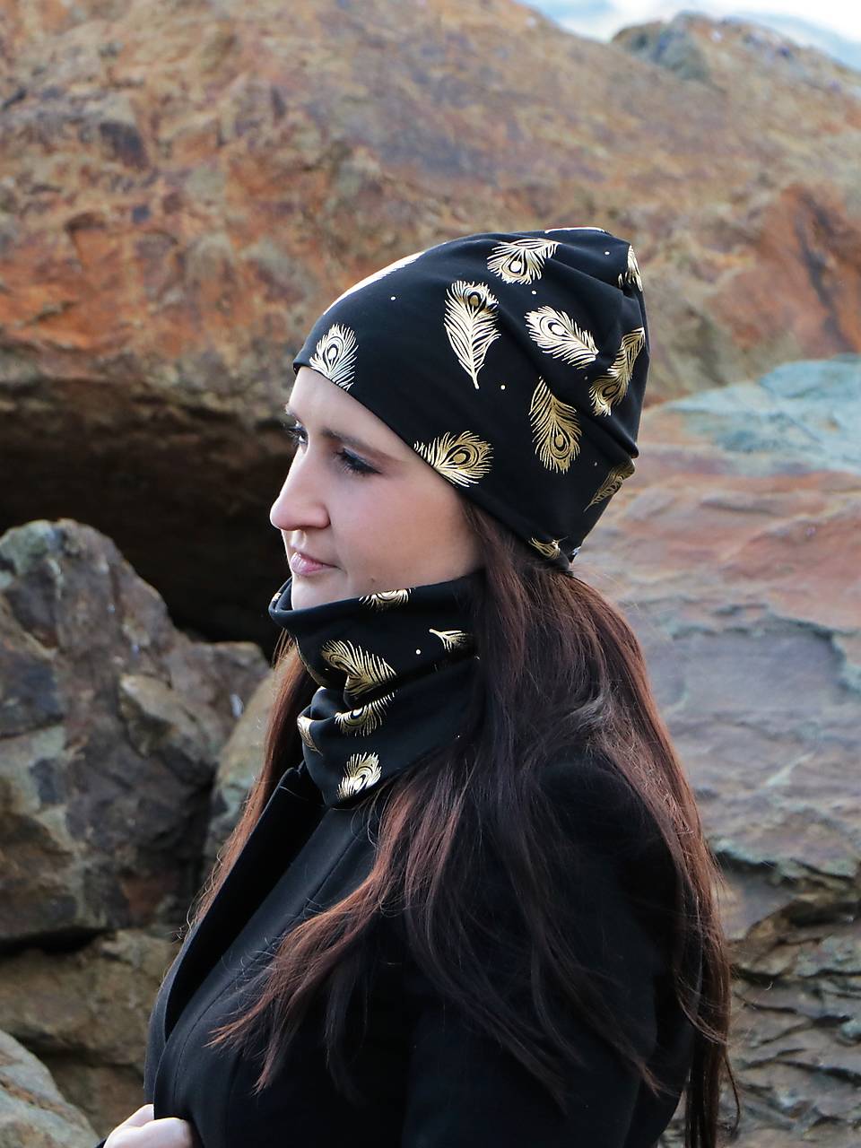 Zlaté pierka úpletová čiapka, nákrčník alebo set