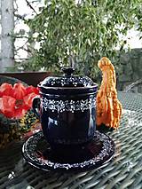 Nádoby - šálka na čaj so sitkom a tanierikom - 13872900_