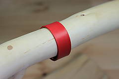 Náramky - JednoDuchý dámsky kožený náramok 2,2cm (Červená- malina) - 13878251_