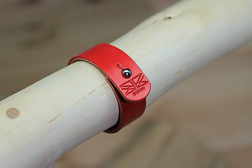JednoDuchý dámsky kožený náramok 2,2cm (Červená- malina)