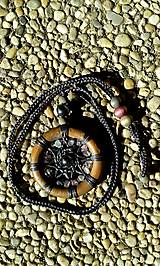 Náhrdelníky - Makramé náhrdelník Mandala harmónie tela a mysle - 13875942_