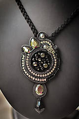 Náhrdelníky - Soutache čierny náhrdelník - 13875155_
