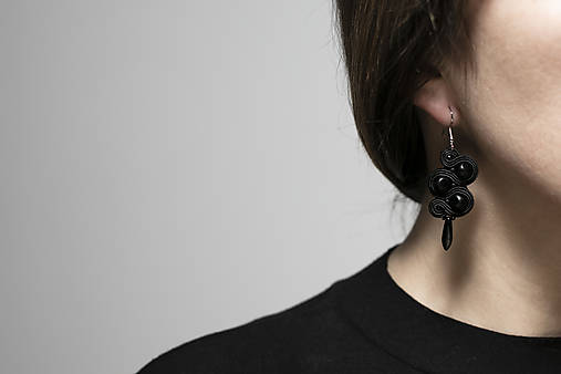 Čierna Imola - soutache earring - ručne šité šujtášové náušnice