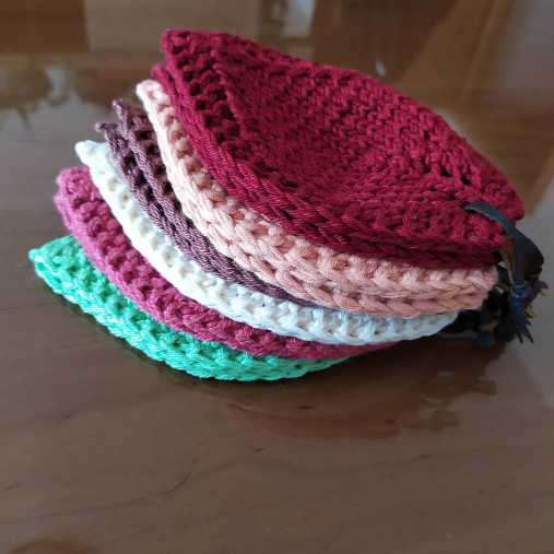 Úžitkový textil - Podložka pod pohár v tvare lístku - 13884891_