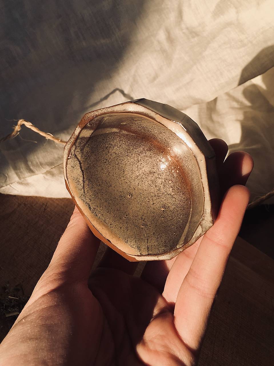 Keramický pohár - kurinuki technique (7,5 cm - Béžová)