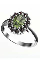 Prstene - Strieborný prsteň 925 Kamélia s prírodnými granátmi a vltavínom, prsteň s prírodnými granátmi a vltavínom v bielom a zla - 13884507_