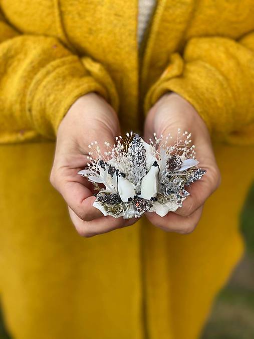 Kvetinová brošňa "zimná rozprávka"  - tučniaci