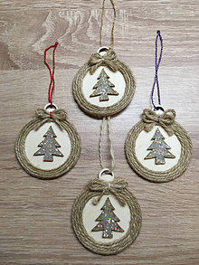 Dekorácie - Vianočná guľa malá - prírodný stromček - 13894126_