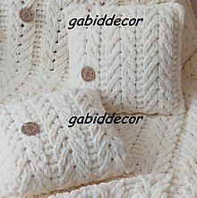 Úžitkový textil - Jemnučká a ľahká deka z priadze alize puffy (Vankúšiky k deke, farba smotanová, rozmery cca (40 x 40) cm (samostatne cena 25)) - 13896049_