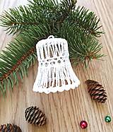 Háčkovaný vianočný zvonček, biely (Háčkovaný vianočný zvonček, variant 4)