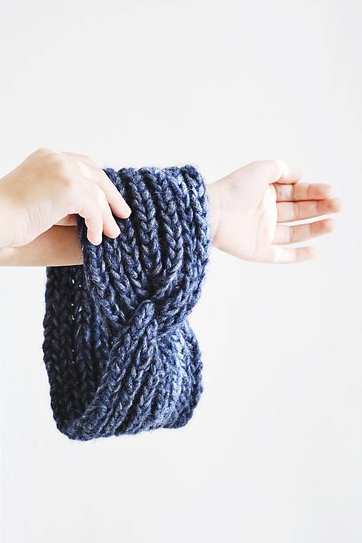 Čiapky, čelenky, klobúky - Ručne pletená čelenka - Alpaca (Tmavomodrá/navy 16) - 13902308_