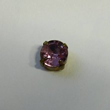 Iný materiál - štrasové kamienky kruhové 8 mm plastové (fialová v zlatom lôžku) - 13903979_