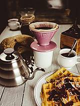 Príbory, varešky, pomôcky - Dripper - překapávač na kávu - červený - 13905963_