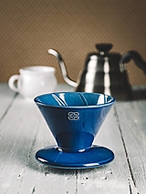 Príbory, varešky, pomôcky - Dripper - překapávač na kávu - královská modř - 13906317_