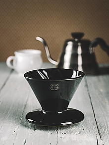 Príbory, varešky, pomôcky - Dripper - překapávač na kávu - černý - 13905942_