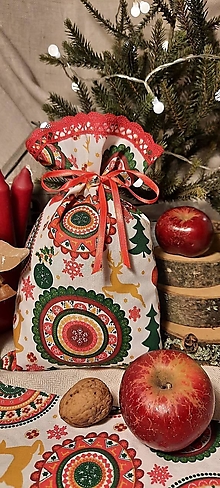 Úžitkový textil - Mikulášske / Vianočné darčekové vrecká_ mandala s rolničkou (červená čipka) - 13913975_