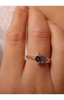 Prstene - Strieborný prsteň kométa s vltavínom, prsteň s vltavínom v bielom a žltom zlate - 13919245_