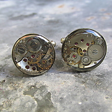 Pánske šperky - Strojkové okrúhle manžetové gombíky v lôžku III - 13925852_
