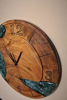 Hodiny - drevené epoxidové hodiny blackgreen - 13931236_