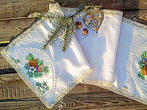 Úžitkový textil - Vianočná biela štóla s čipkou - 13933970_
