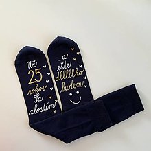 Ponožky, pančuchy, obuv - Maľované ponožky k výročiu SVADBY (modré so srdiečkami a smajlíkom) - 13941852_