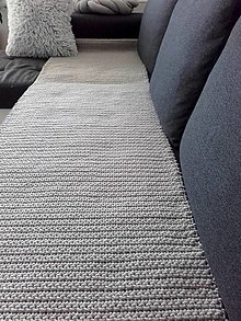 Úžitkový textil - Háčkovaný koberec - prehoz na gauč (cca 60x160cm) - 13944450_