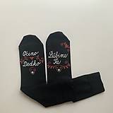 Ponožky, pančuchy, obuv - Maľované čierne ponožky s nápisom : "Ocino Dedko/ Ľúbime Ťa” - 13942463_
