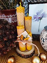 Sviečky zo včelieho vosku