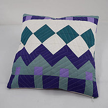 Úžitkový textil - Obojstranný patchworkový vankúš - 13954678_