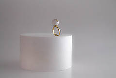 Prstene - KAHA | náhrdelník biely betón & zlato - 13951767_