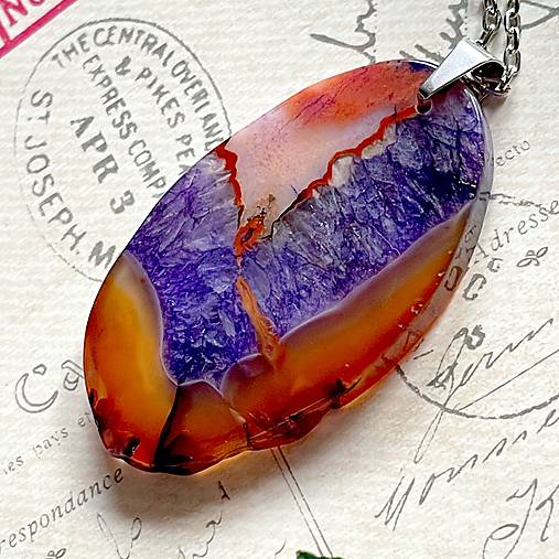 Slice Violet Orange Agate Pendant / Prívesok z minerálu achát plátkový