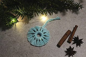 Dekorácie - Macramé vianočné ozdoby na stromček (Malá okrúhla vločka) - 13956531_