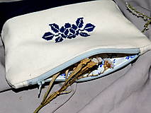 Taštičky - Ručne vyšívaná kozmetická taška - 13956956_