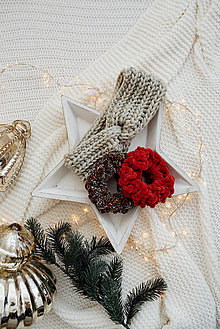 Čiapky, čelenky, klobúky - Vianočný hrejivý darček pre ňu! (Béžová čelenka+animal a červená gumička) - 13961520_