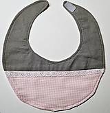 Podbradník detský 1 ružovo sivý varianty (Ružovo šedý s madeirou)