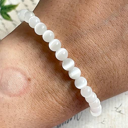 White Cat Eye Elastic Bracelet / Náramok biele mačacie oko