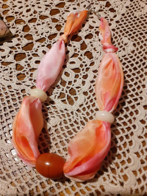 Náhrdelníky - PLAMIENOK - plamenný hodvábny náhrdelník - 13969125_