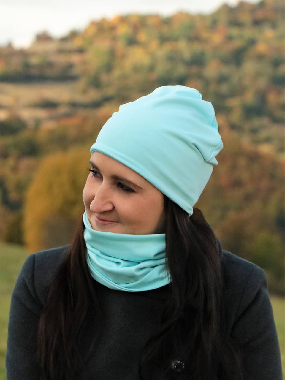 Svetlomodrá úpletová čiapka, nákrčník alebo set