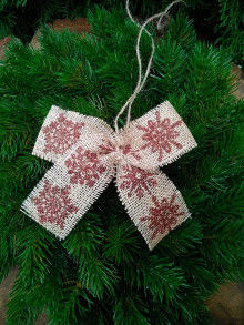 Dekorácie - jutové mašle na stromček s vianočným motívom - 13974652_