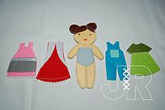 Hračky - dievčatko s oblečením - 13982661_