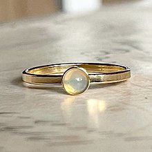 Prstene - Simple Opal AG925 Gold Plated Ring / Jemný pozlátený prsteň s opálom E012 - 13983670_