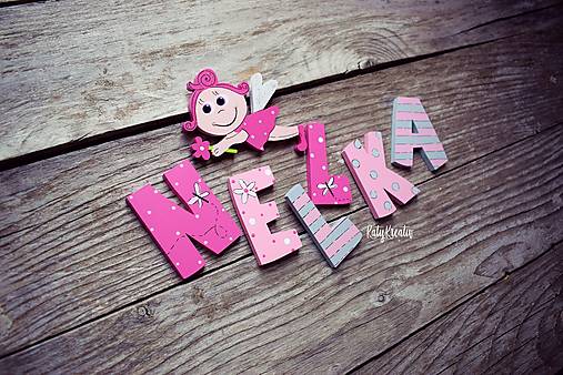 Tabuľky - 7cm písmenká so samolepom NELLKA - 13985163_