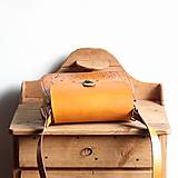 Kabelky - Kožená kabelka Antique leather *Honey&Cordovan* - 13988284_
