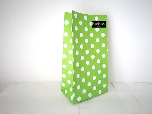 papierove vrecko - stand up - zelená bodka