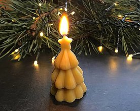 Svietidlá a sviečky - STROMČEK S HVIEZDOU 40g, sviečka zo včelieho vosku - 13992587_