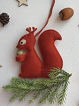 Vianočná veverička  - ozdoba na stromček