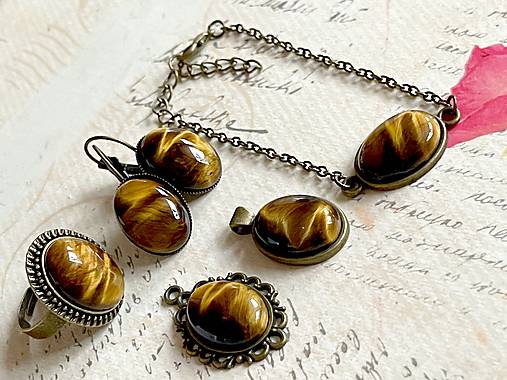 Tiger Eye Bronze Bracelet / Náramok tigrie oko