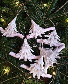 Dekorácie - Vianočné ozdoby "Stromčeky" - 13998680_